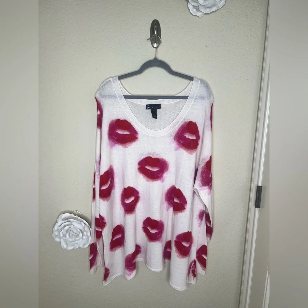 NTM: Lane Bryant Off White, Red & Pink Lipstick Lips Sweater Sz 26/28